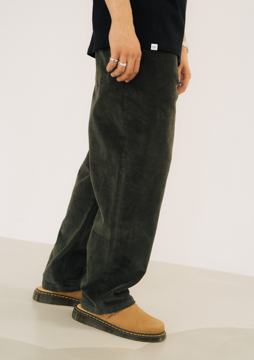 Reell_zine_AW_2024_A5_Reell-AW24_Lookbook-3